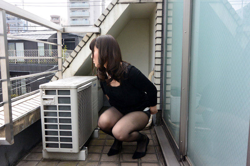 【AVレビュー】トイレが故障で使えず膀胱限界の放尿婦人36人